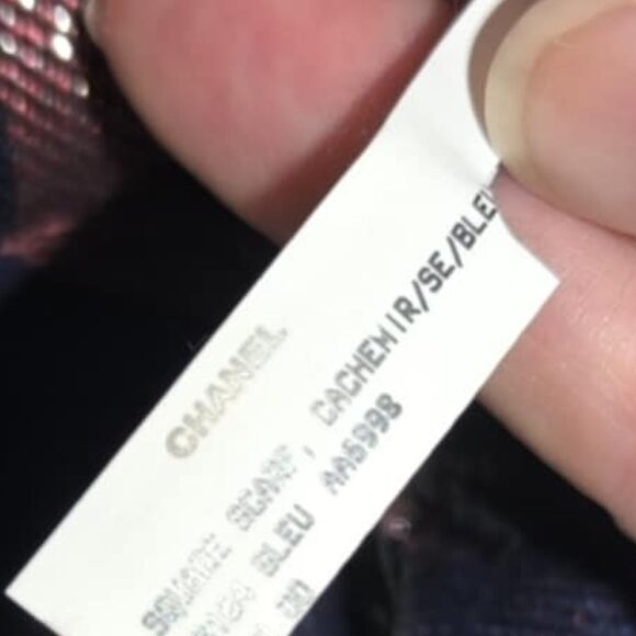 CHANEL CC Logo LARGE Cashmere Silk Metallic Shawl - Picture 10 of 14